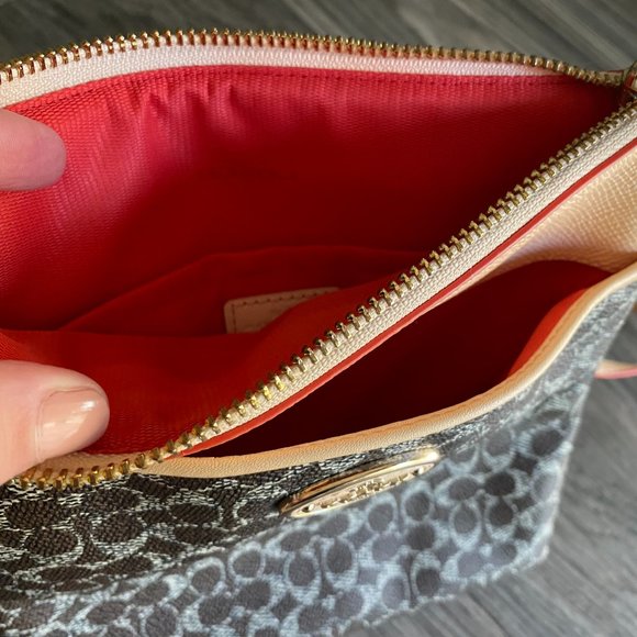 Coach Crossbody Purse: Great Condition! - Picture 9 of 12